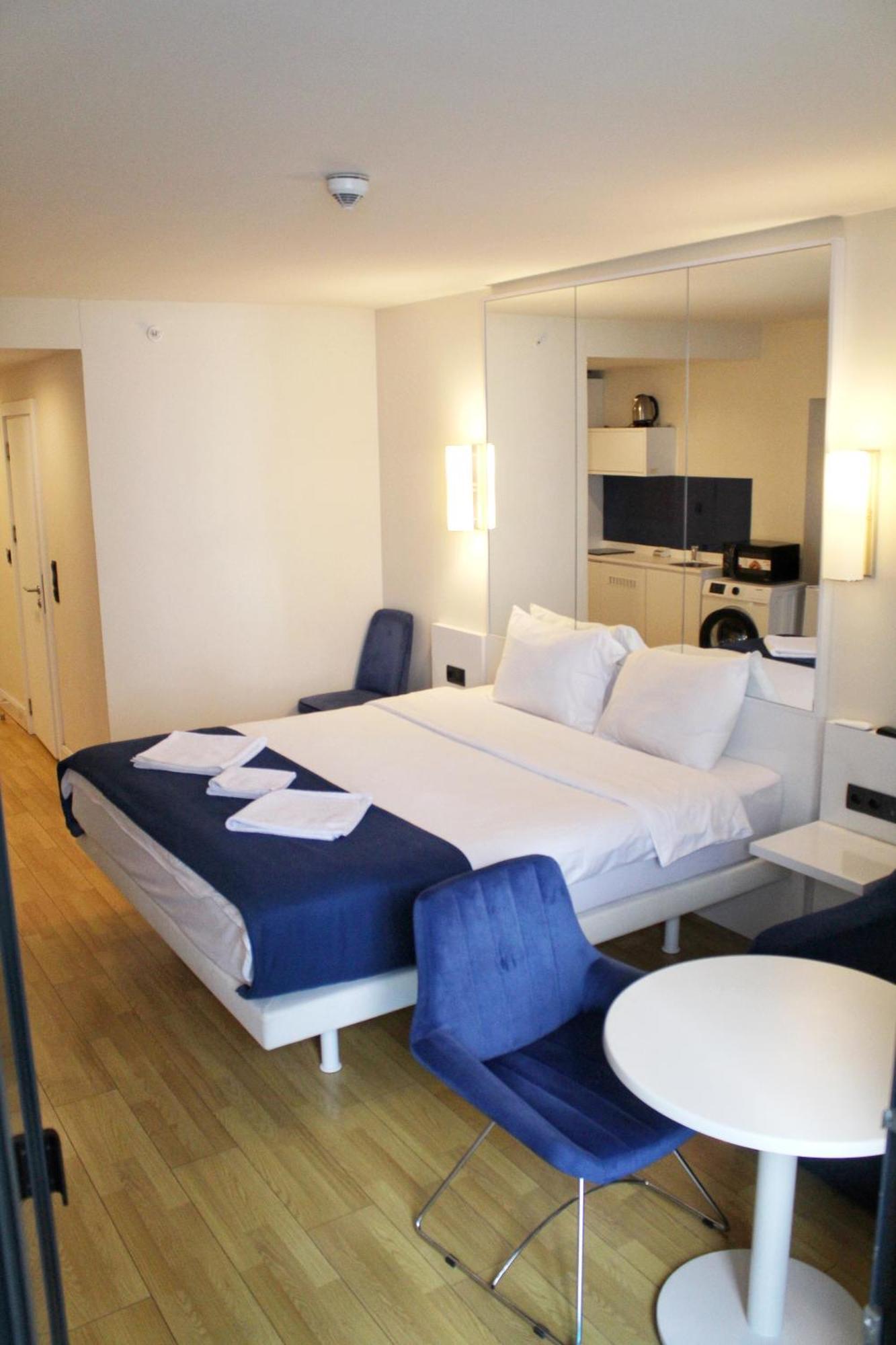 Best Location Apartments In Batumi Eksteriør bilde