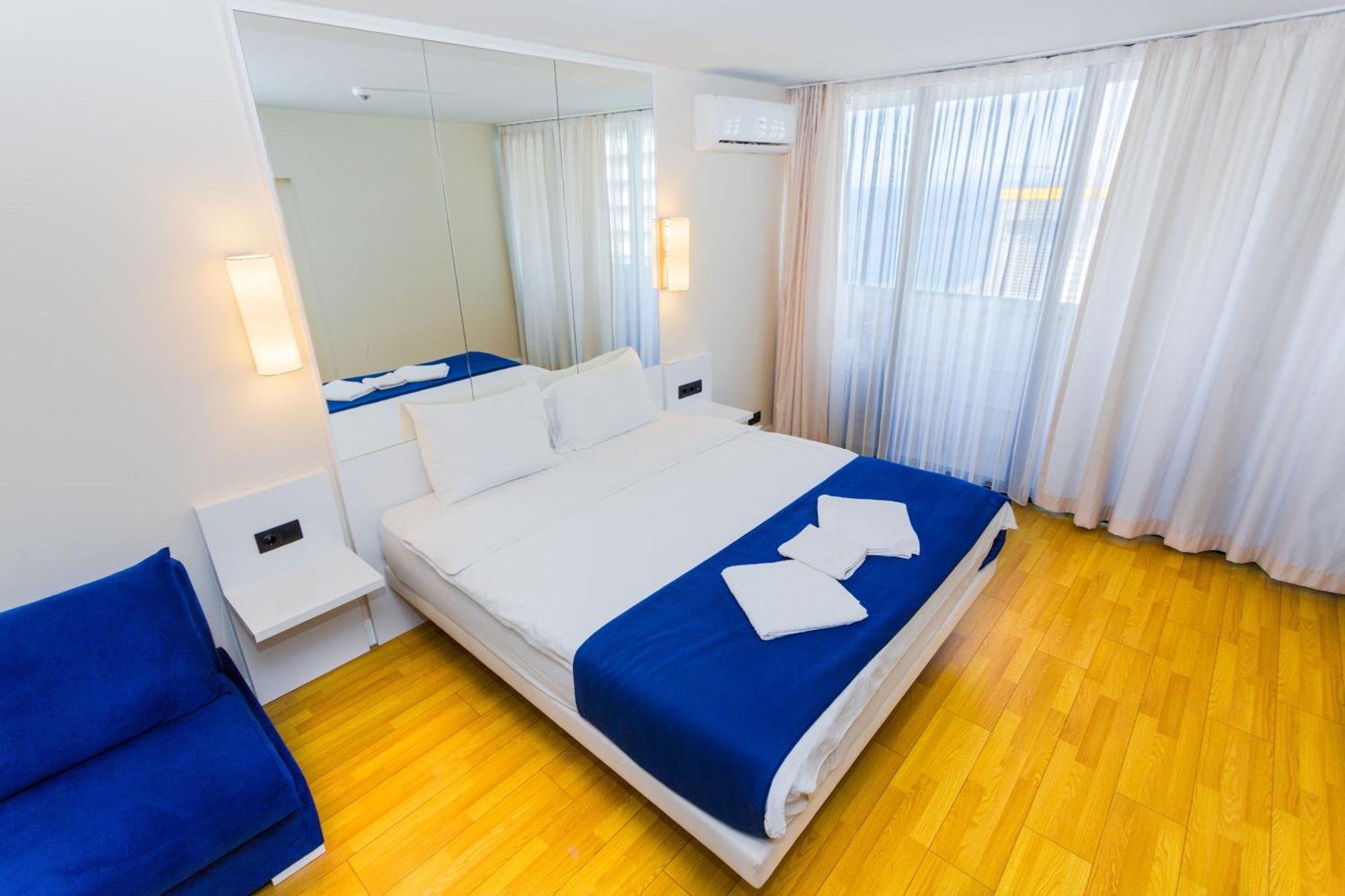 Best Location Apartments In Batumi Eksteriør bilde