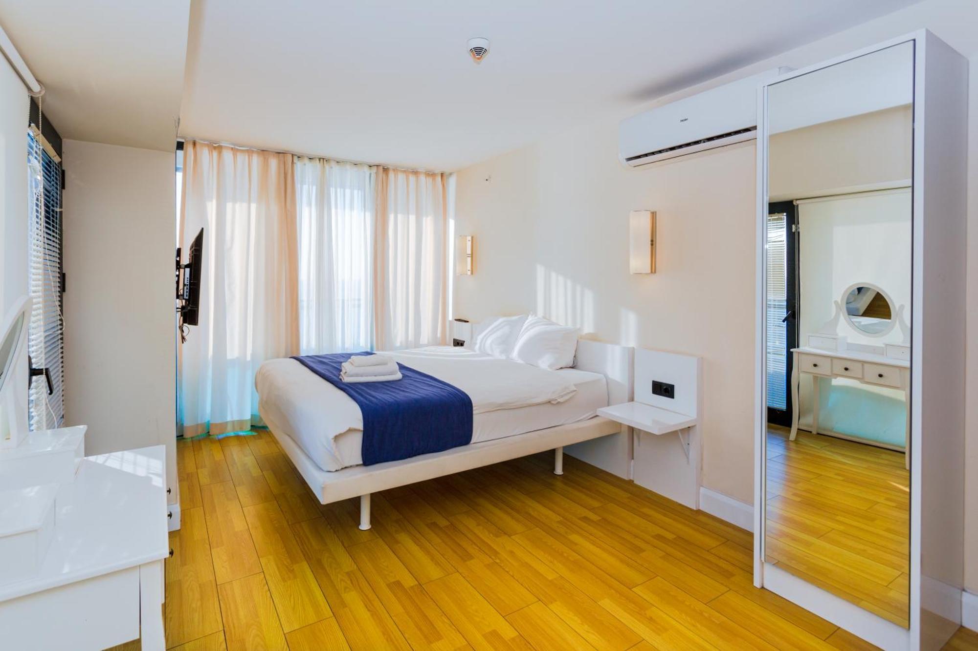 Best Location Apartments In Batumi Eksteriør bilde